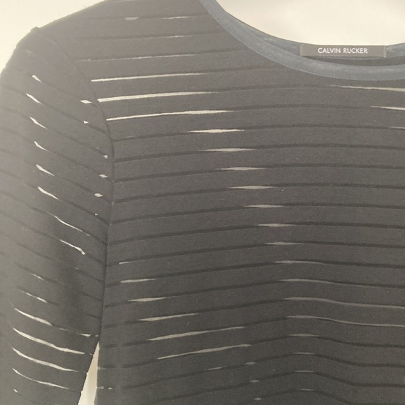 Calvin Rucker Stretch Top - Picture 2 of 2